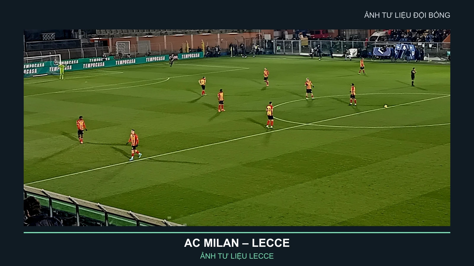 Ảnh tư liệu đội US Lecce thi đấu tại Serie A 2024/25